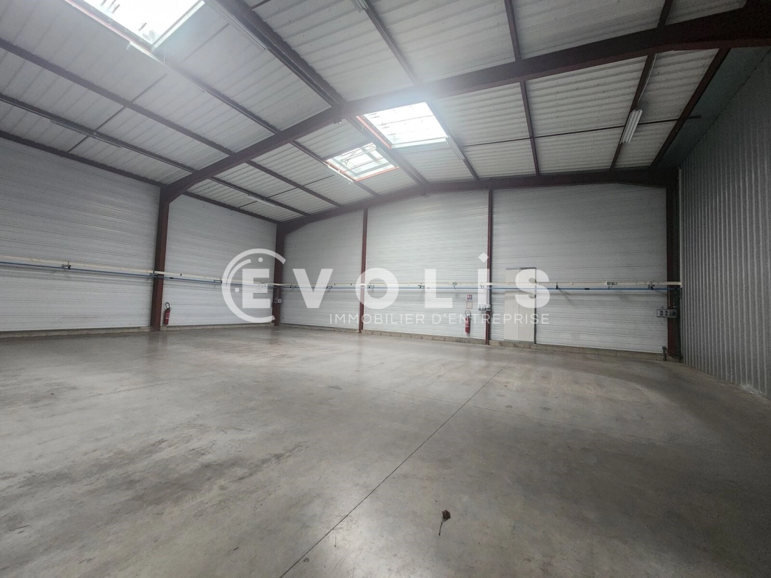 Photo 7 – vente Entrepôts / activités	SAINT JUST CHALEYSSIN (38540)