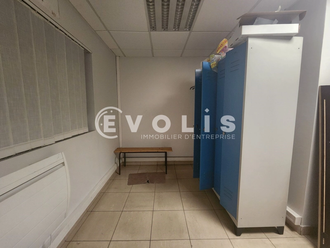 Photo 11 – vente Entrepôts / activités	SAINT JUST CHALEYSSIN (38540)