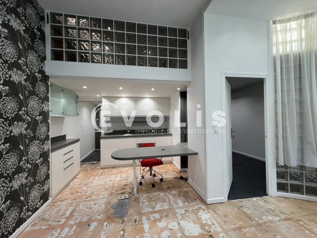 Photo 9 – vente Locaux commerciaux	JOINVILLE LE PONT (94340)