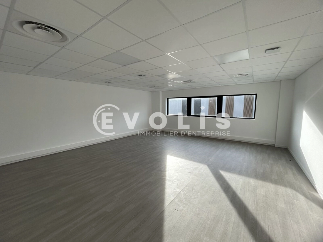 Photo 13 – location Entrepôts / activités	MERIGNAC (33700)