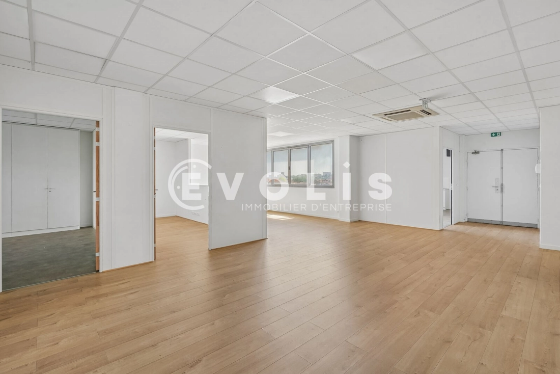 Photo 2 – location bureaux	CACHAN (94230)