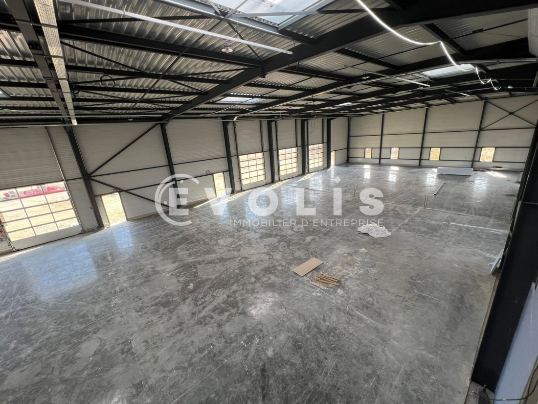 Photo 11 – location Entrepôts / activités	LA BOISSE (01120)