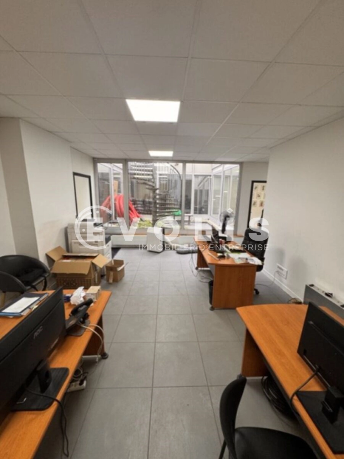 Photo 11 – location Locaux commerciaux	PARIS (75020)