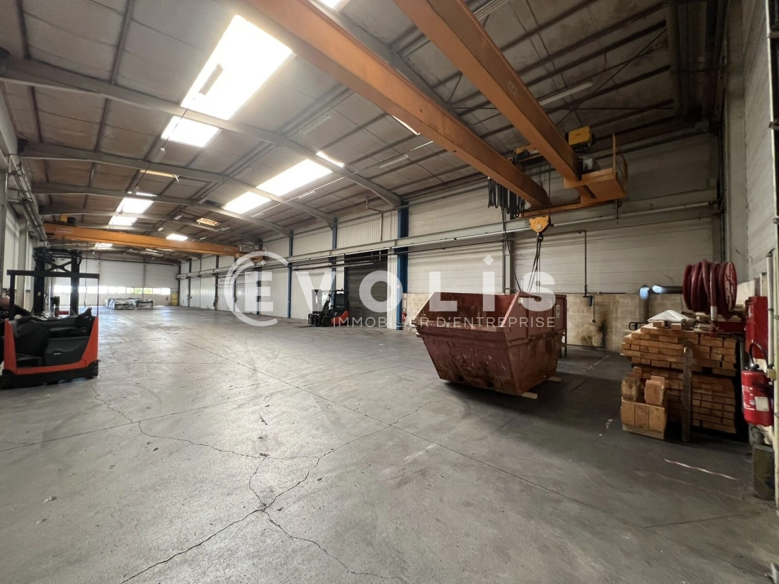 Photo 10 – location Entrepôts / activités	BELIGNEUX (01360)