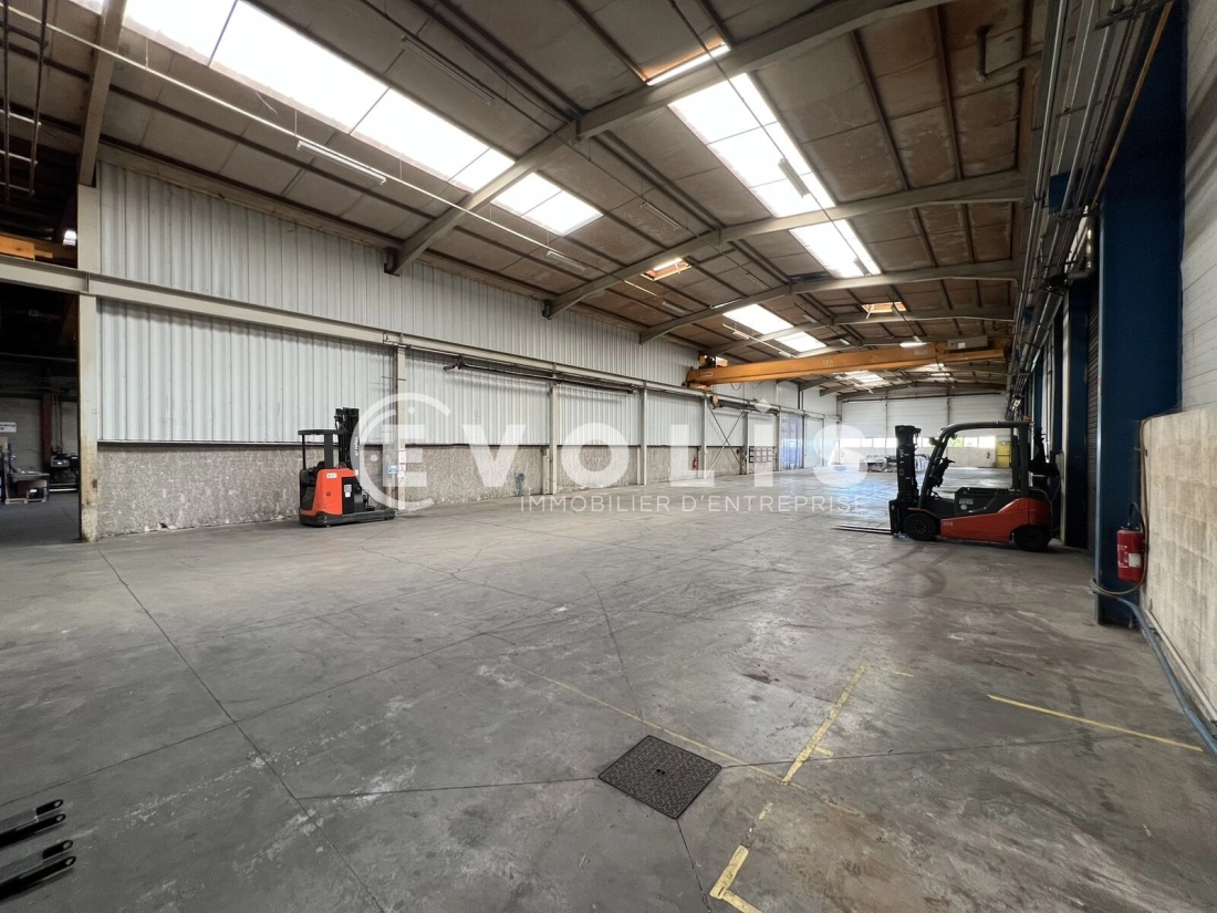 Photo 14 – location Entrepôts / activités	BELIGNEUX (01360)