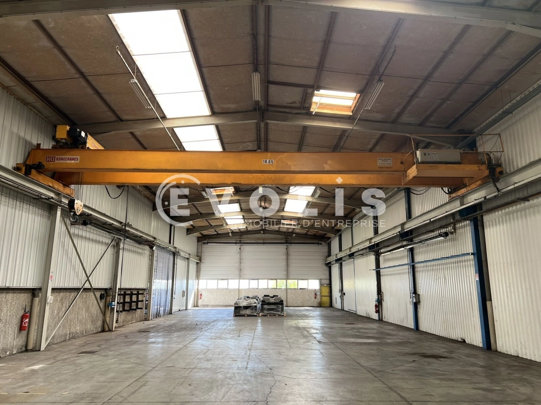Photo 15 – location Entrepôts / activités	BELIGNEUX (01360)