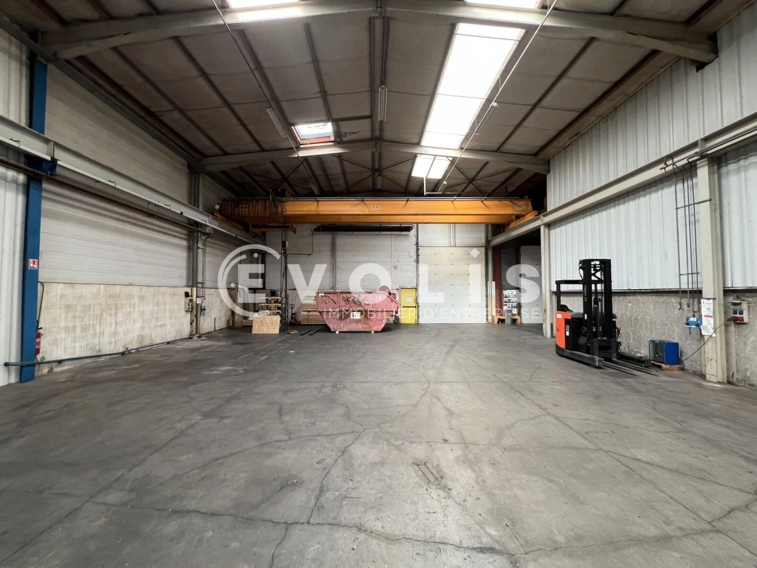 Photo 11 – location Entrepôts / activités	BELIGNEUX (01360)