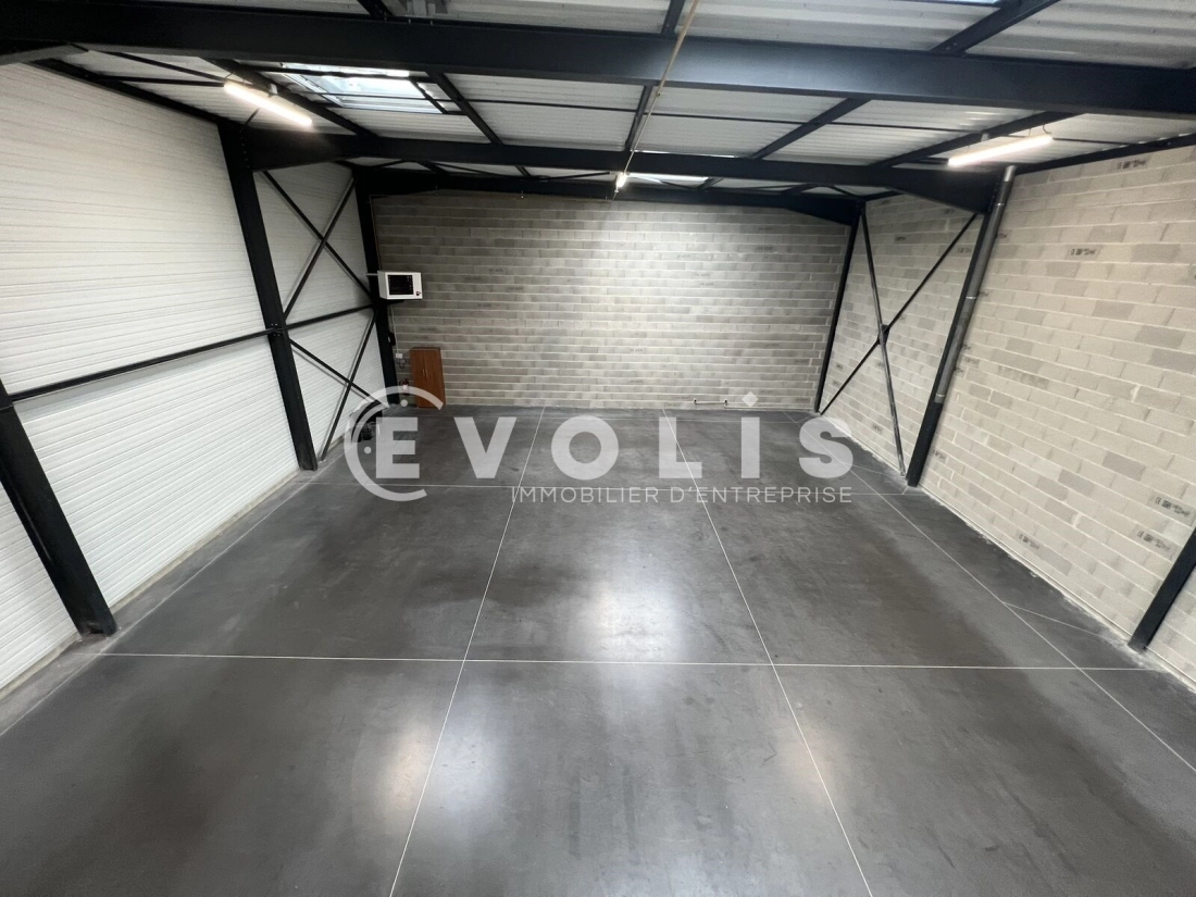 Photo 7 – location Entrepôts / activités	GENAS (69740)