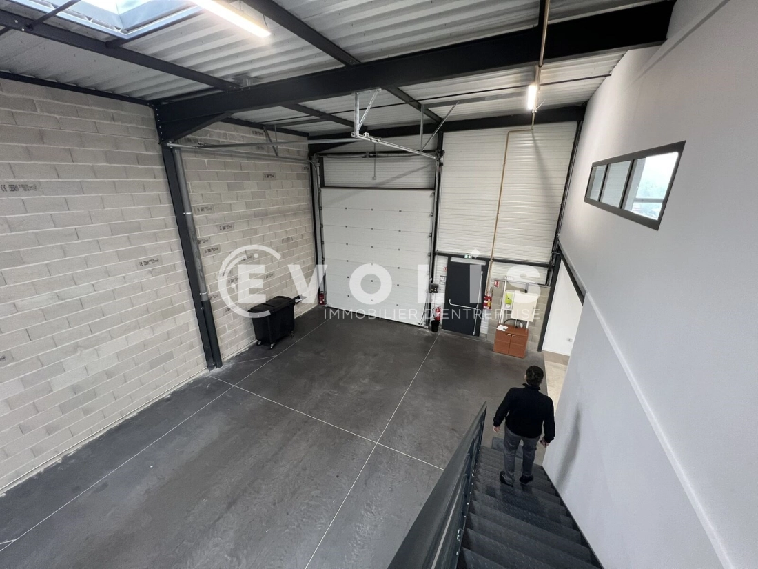 Photo 10 – location Entrepôts / activités	GENAS (69740)