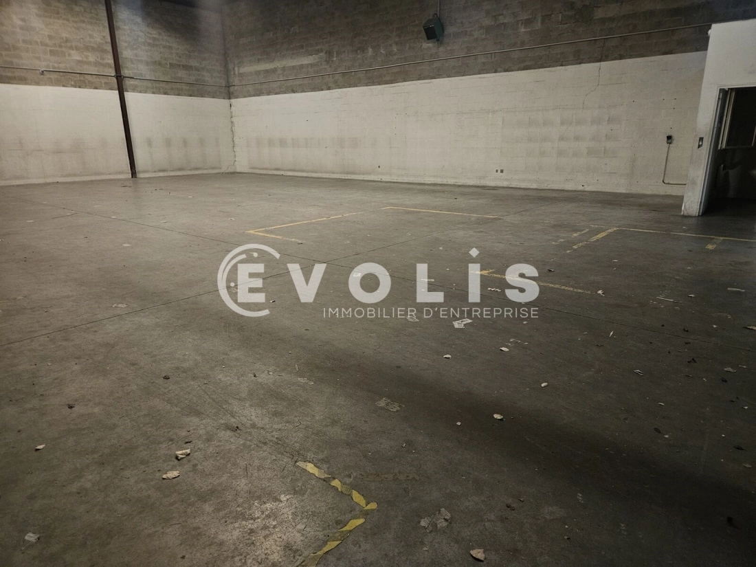 Photo 3 – location Entrepôts / activités	CHILLY MAZARIN (91380)