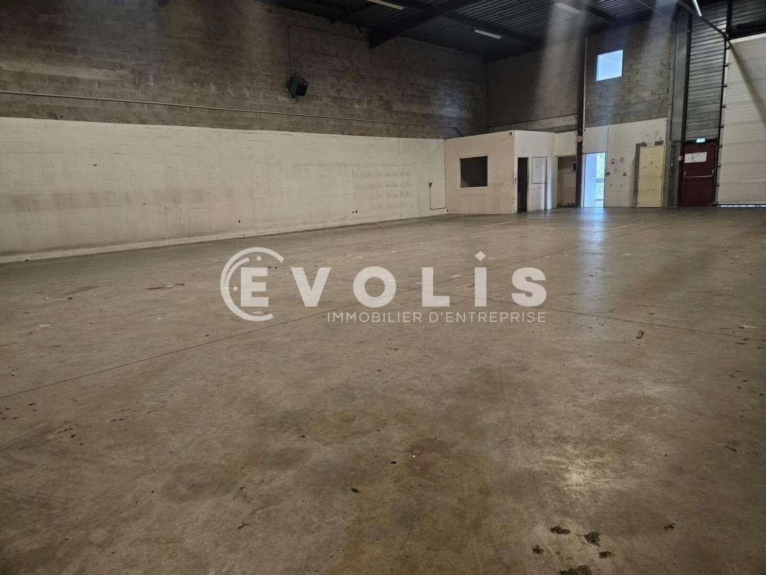 Photo 4 – location Entrepôts / activités	CHILLY MAZARIN (91380)