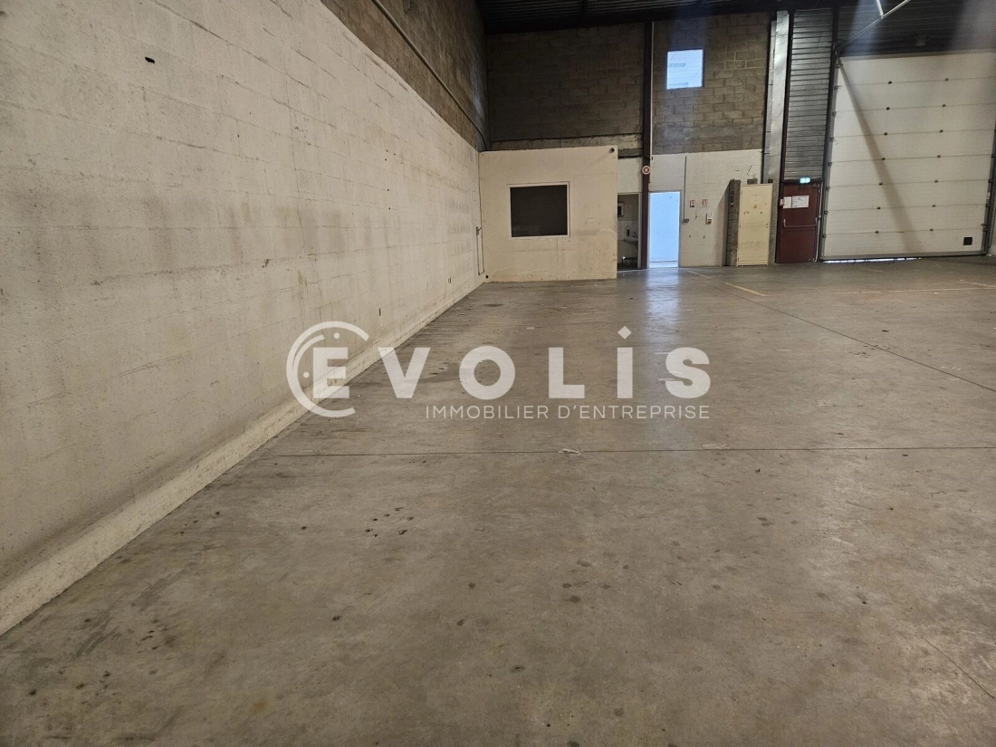 Photo 5 – location Entrepôts / activités	CHILLY MAZARIN (91380)