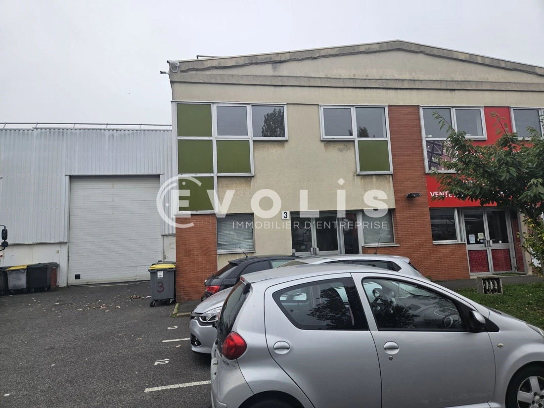 Photo 1 – location Entrepôts / activités	CHILLY MAZARIN (91380)