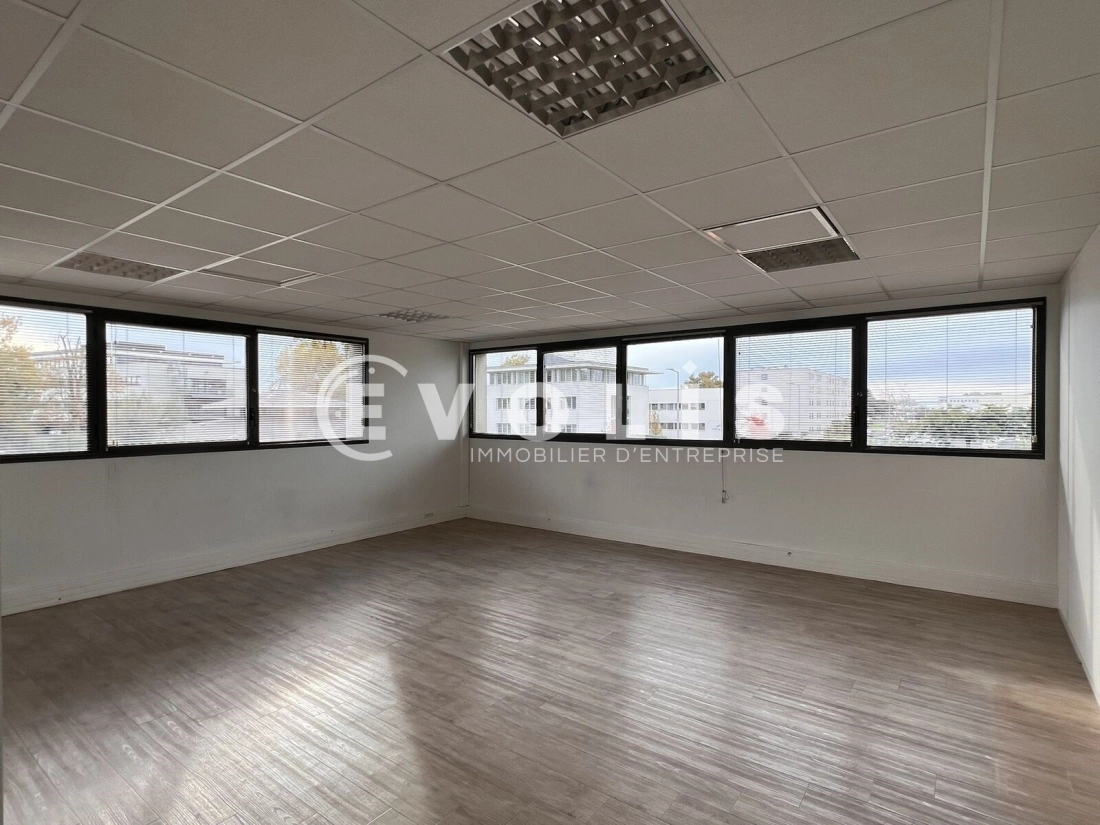 Photo 3 – location bureaux	MERIGNAC (33700)