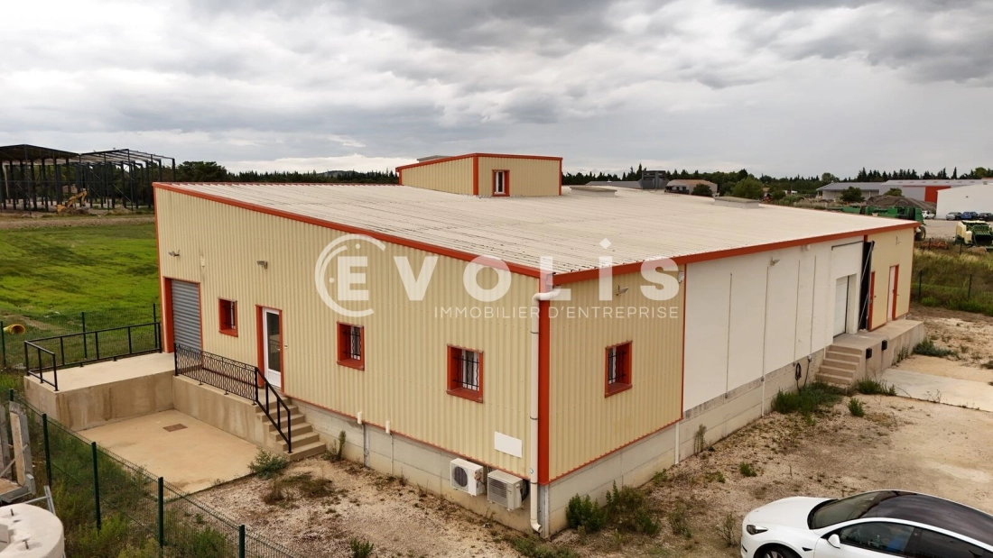 Photo 1 – vente Entrepôts / activités	TARASCON (13150)