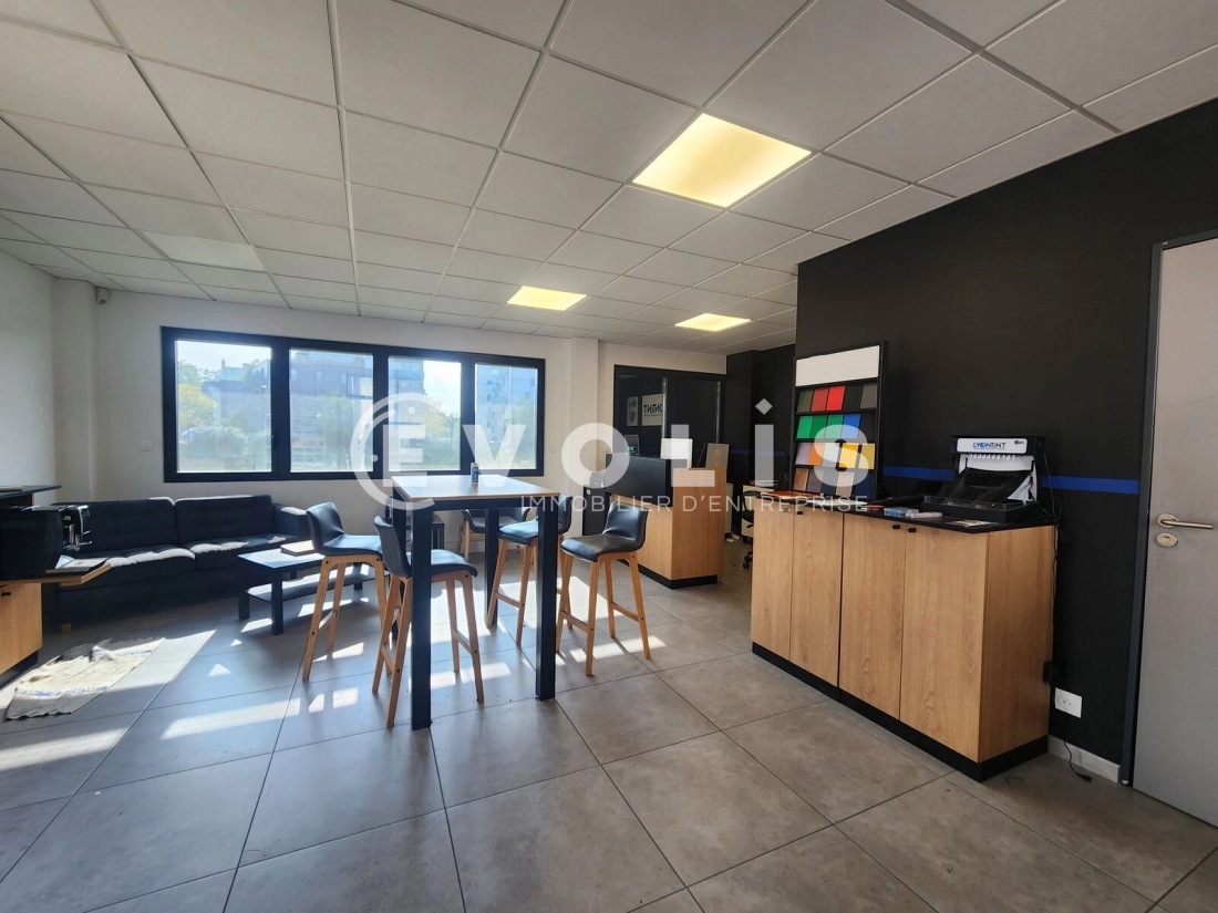 Photo 5 – vente Entrepôts / activités	SAINT FONS (69190)