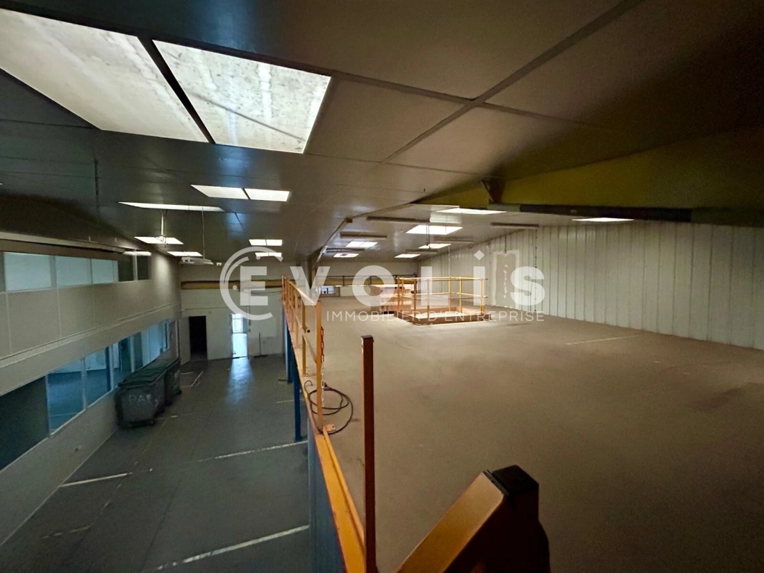 Photo 5 – location Entrepôts / activités	SAVIGNY LE TEMPLE (77176)