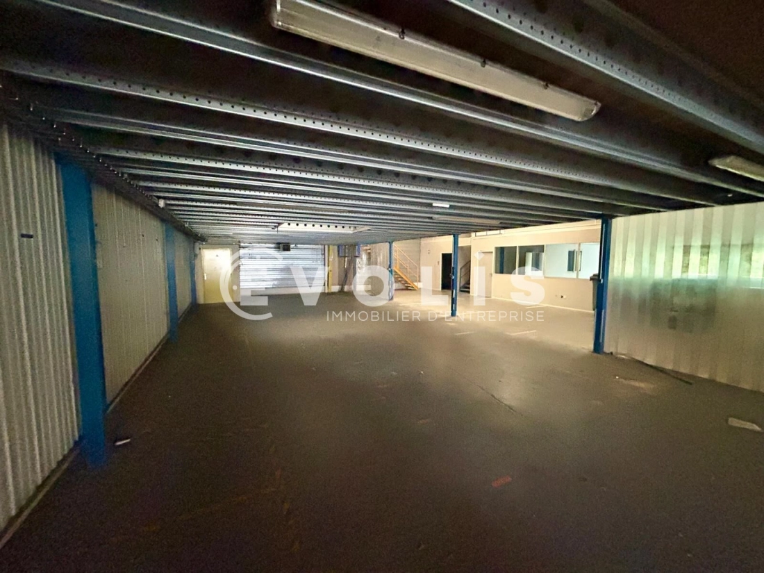 Photo 2 – location Entrepôts / activités	SAVIGNY LE TEMPLE (77176)