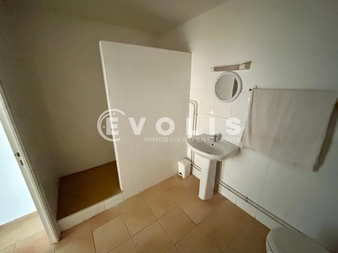 Photo 13 – location Entrepôts / activités	ORMOY (91540)