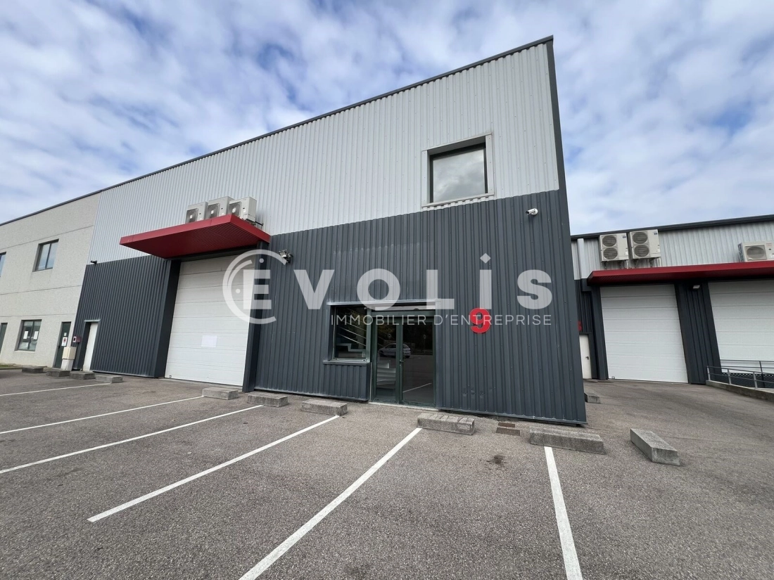 Photo 6 – location Entrepôts / activités	SAINT QUENTIN FALLAVIER (38070)