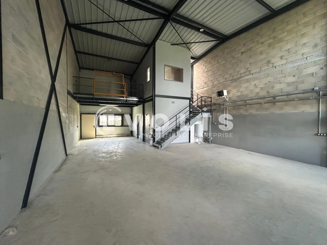 Photo 3 – location Entrepôts / activités	ORMOY (91540)