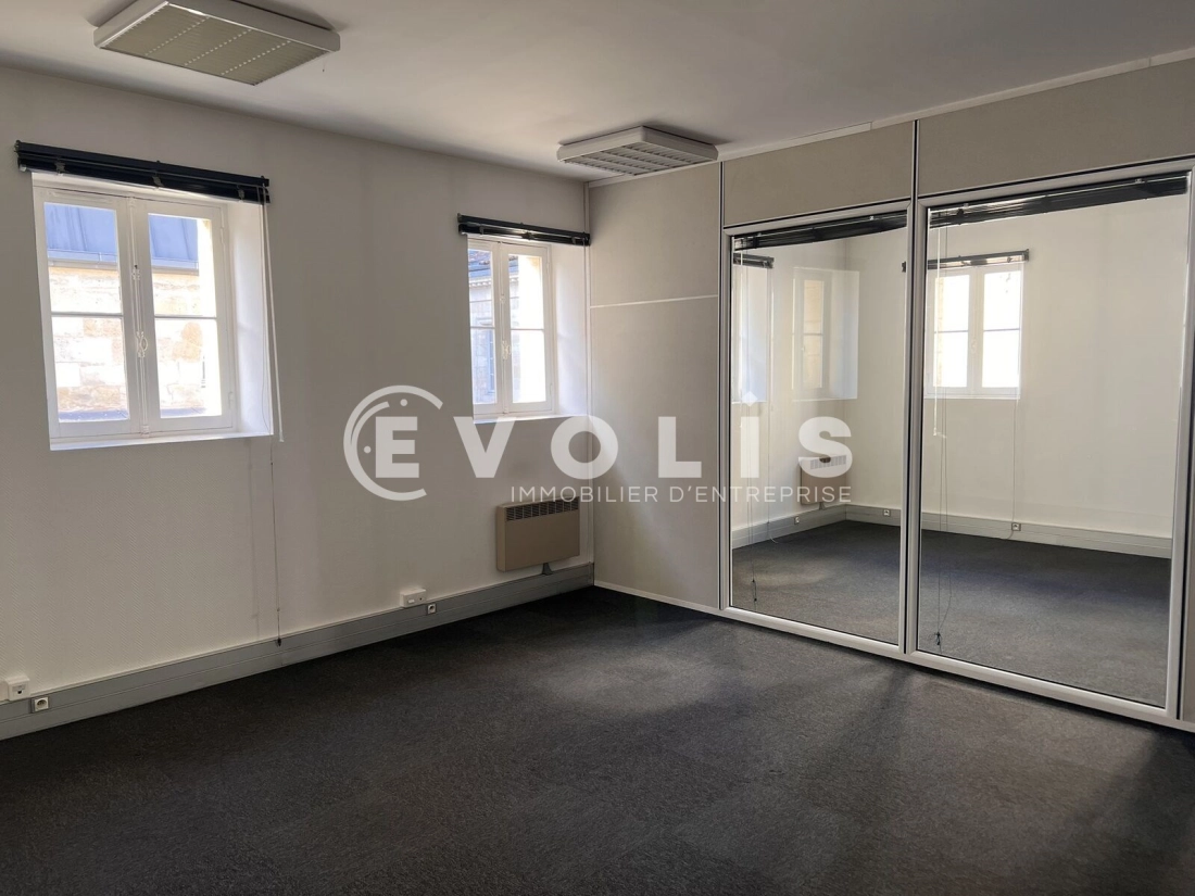 Photo 1 – location bureaux	BORDEAUX (33000)