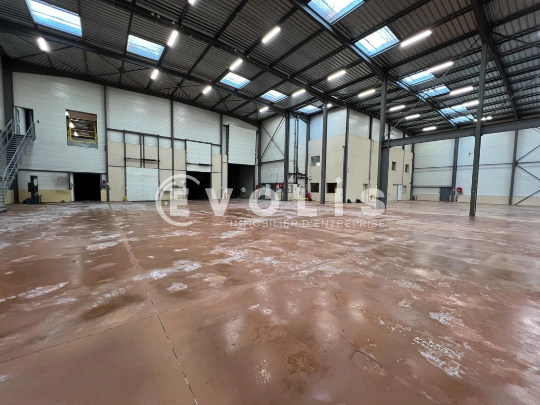 Photo 4 – vente Entrepôts / activités	LOZANNE (69380)