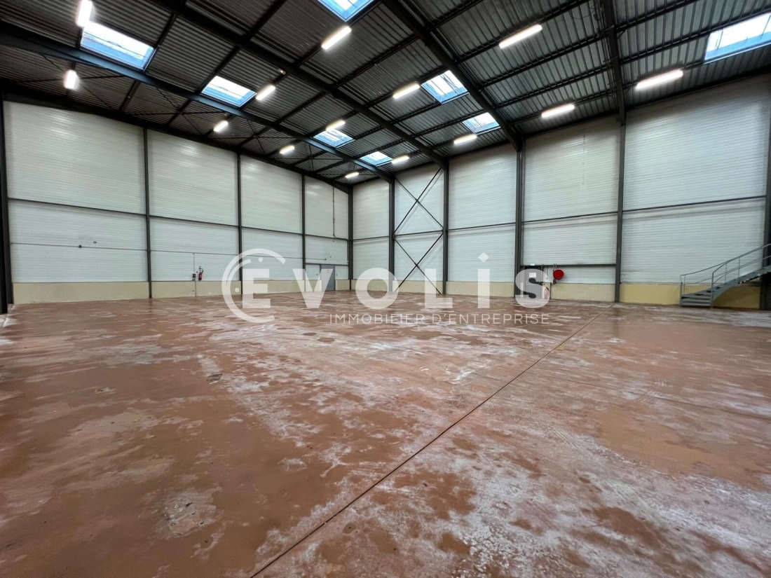 Photo 7 – vente Entrepôts / activités	LOZANNE (69380)