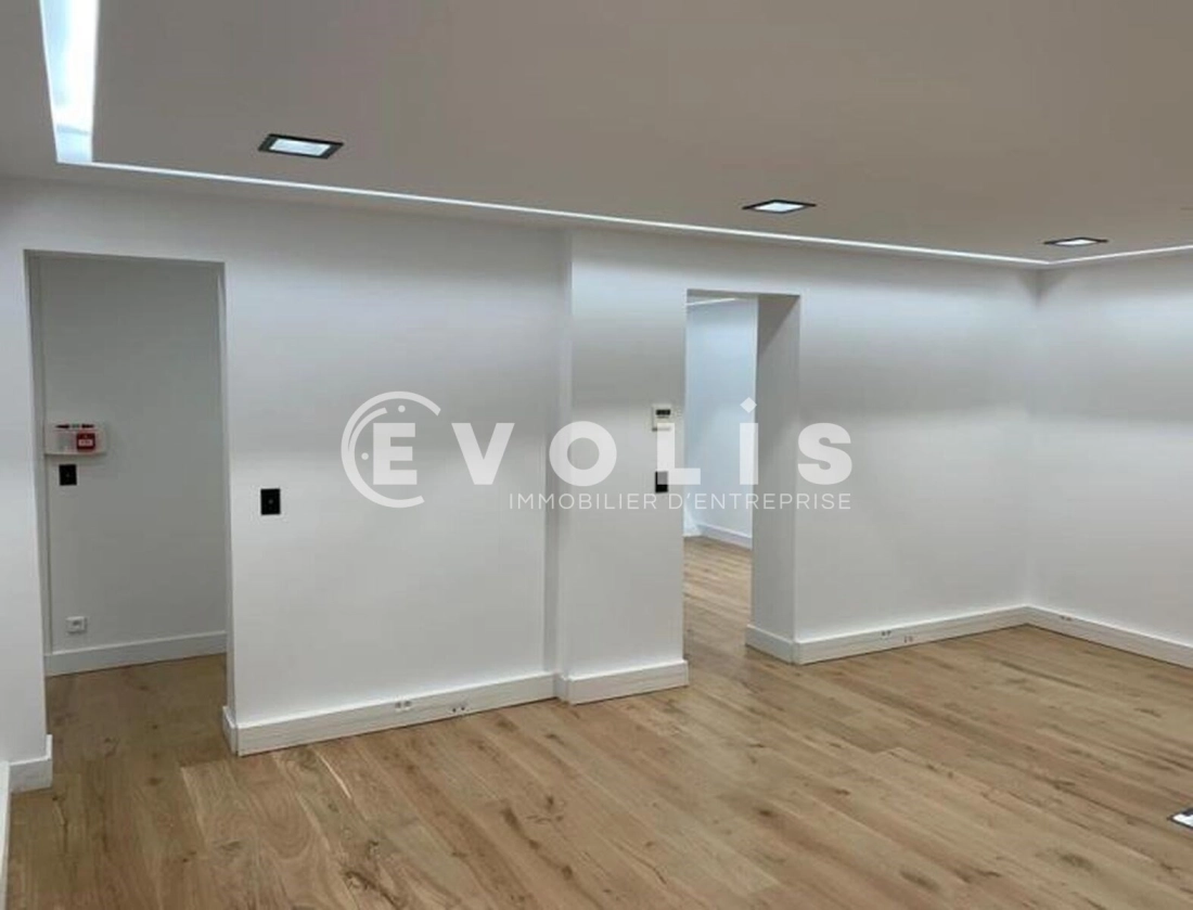 Photo 2 – location bureaux	PARIS (75011)