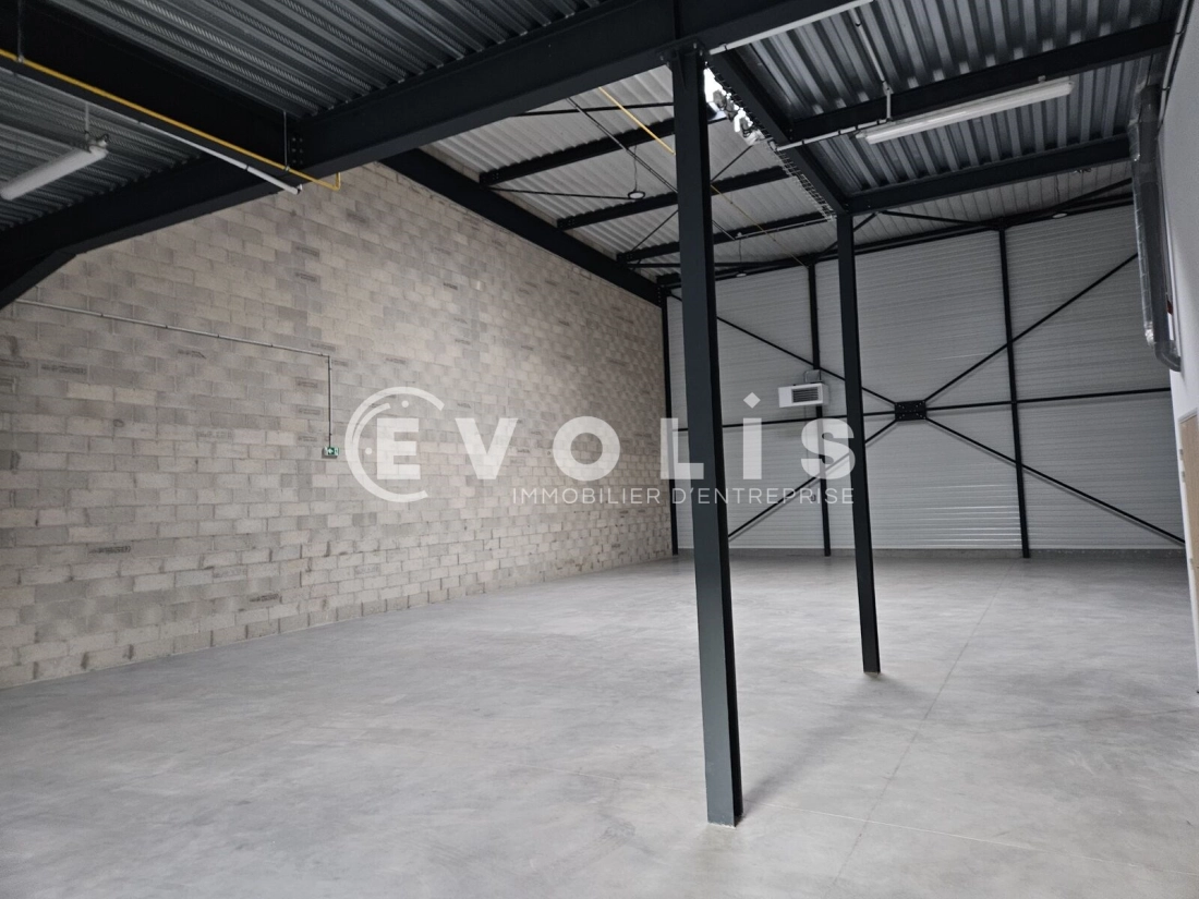 Photo 3 – location Entrepôts / activités	VILLEBON SUR YVETTE (91140)