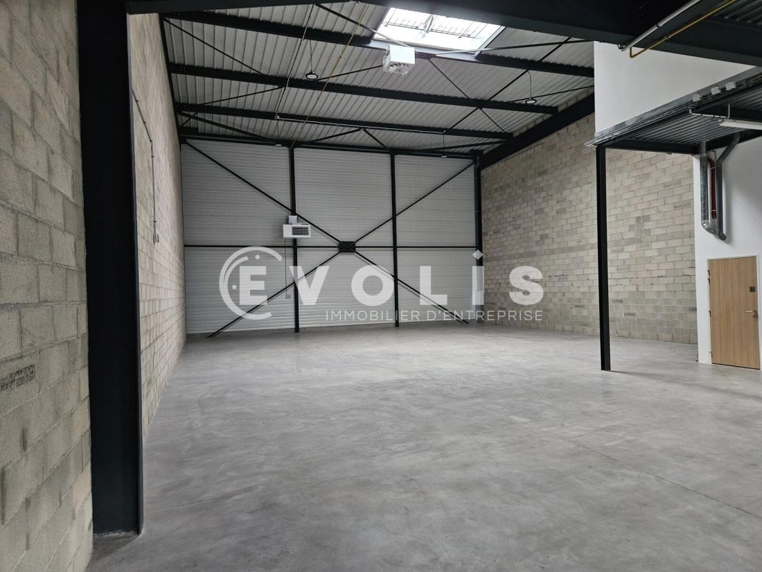 Photo 4 – location Entrepôts / activités	VILLEBON SUR YVETTE (91140)