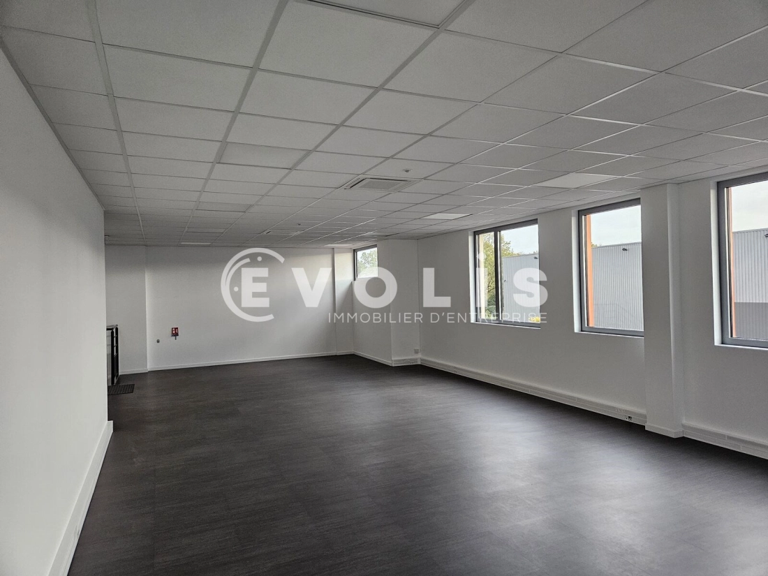 Photo 10 – location Entrepôts / activités	VILLEBON SUR YVETTE (91140)