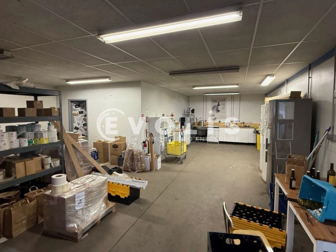 Photo 9 – location Entrepôts / activités	LYON (69007)