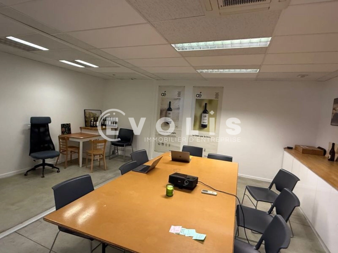 Photo 14 – location Entrepôts / activités	LYON (69007)