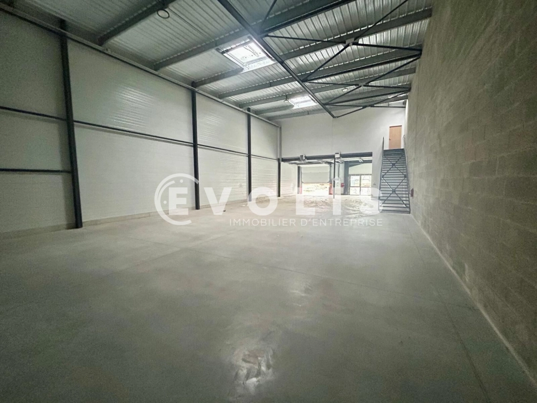 Photo 11 – location Entrepôts / activités	AVRAINVILLE (91630)