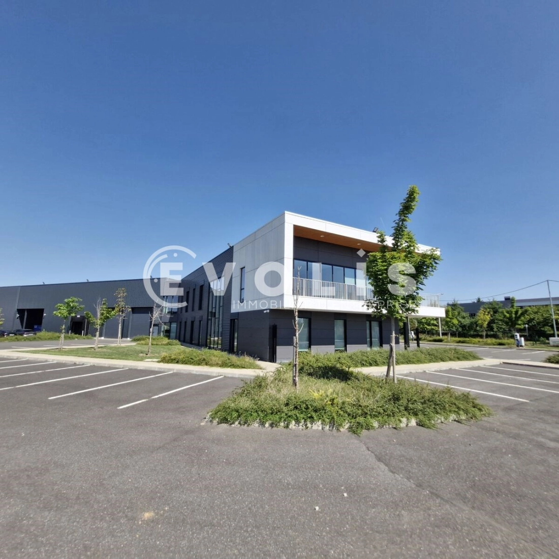 Photo 4 – location Entrepôts / activités	LISSES (91090)