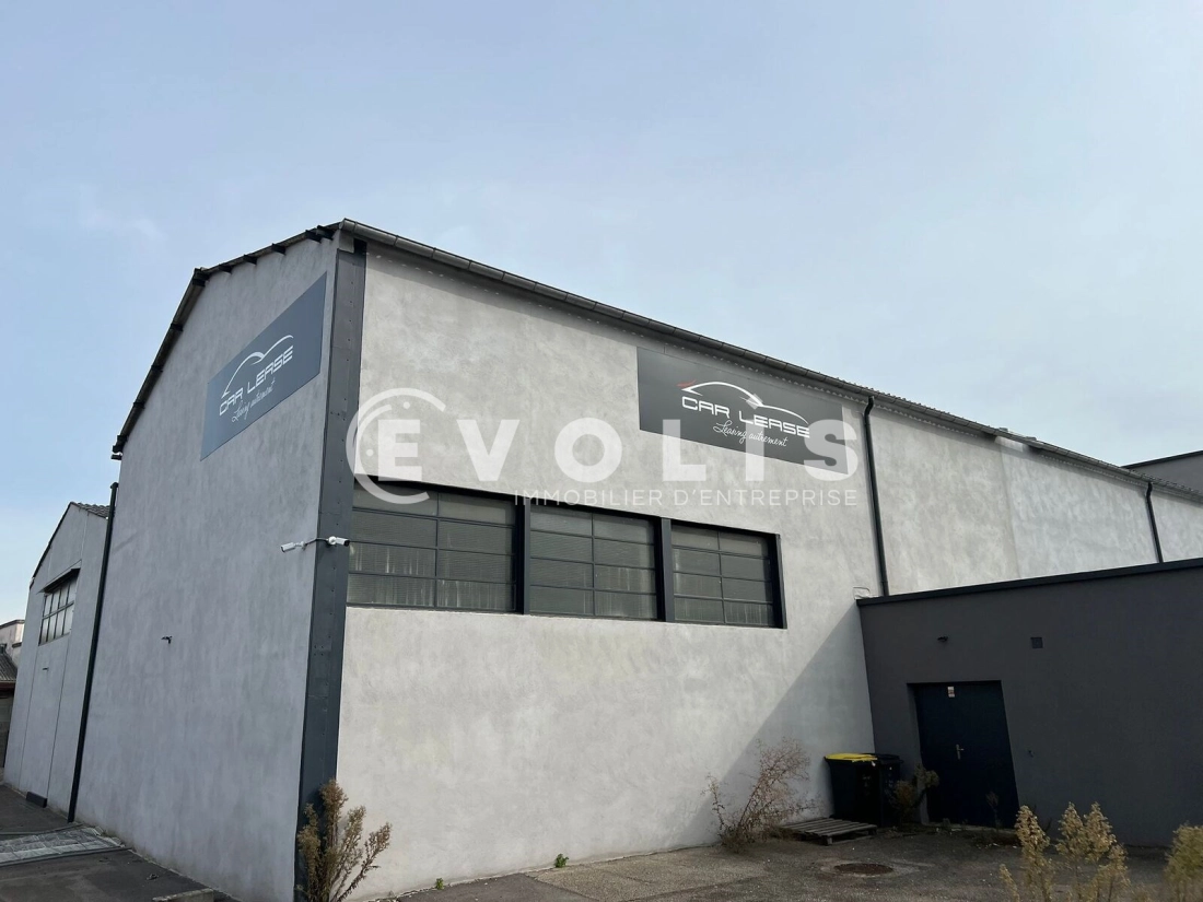 Photo 11 – location Entrepôts / activités	DECINES CHARPIEU (69150)