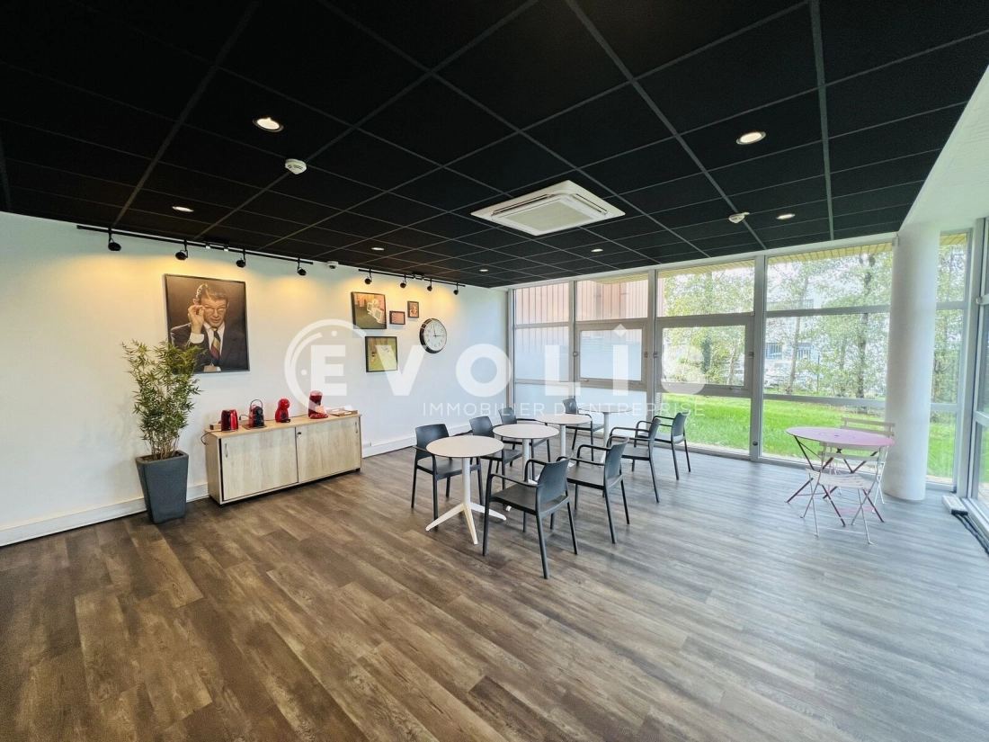 Photo 10 – location Entrepôts / activités	EMERAINVILLE (77184)