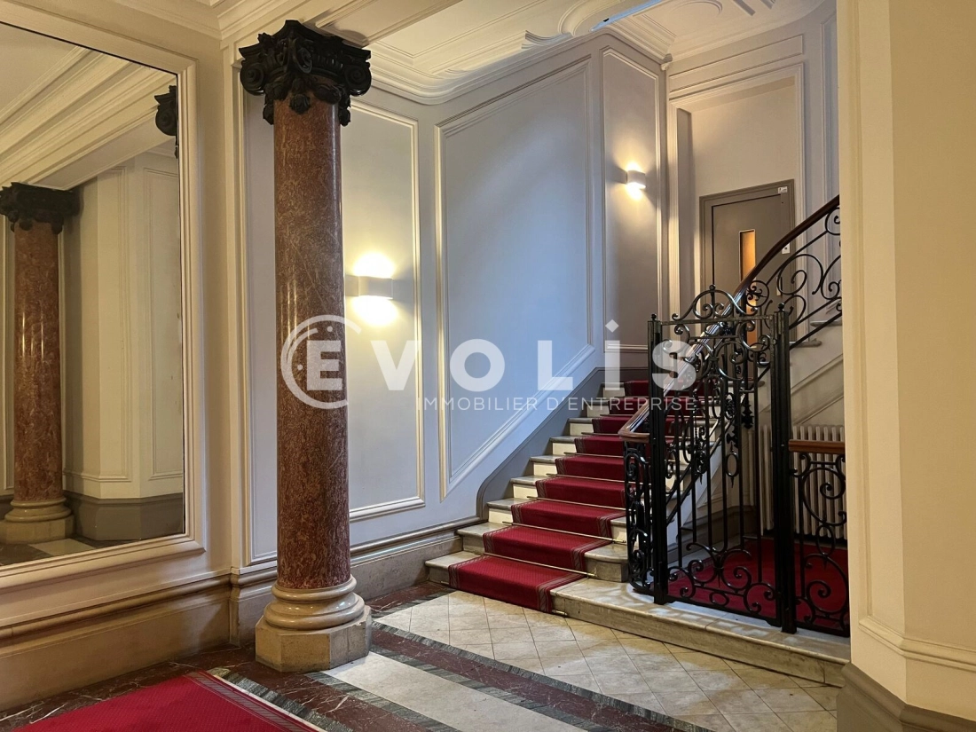 Photo 9 – location bureaux	PARIS (75008)