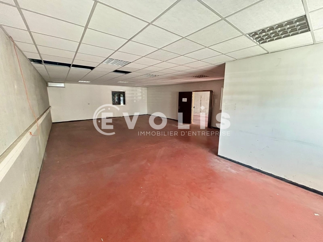 Photo 6 – location Entrepôts / activités	GRIGNY (91350)