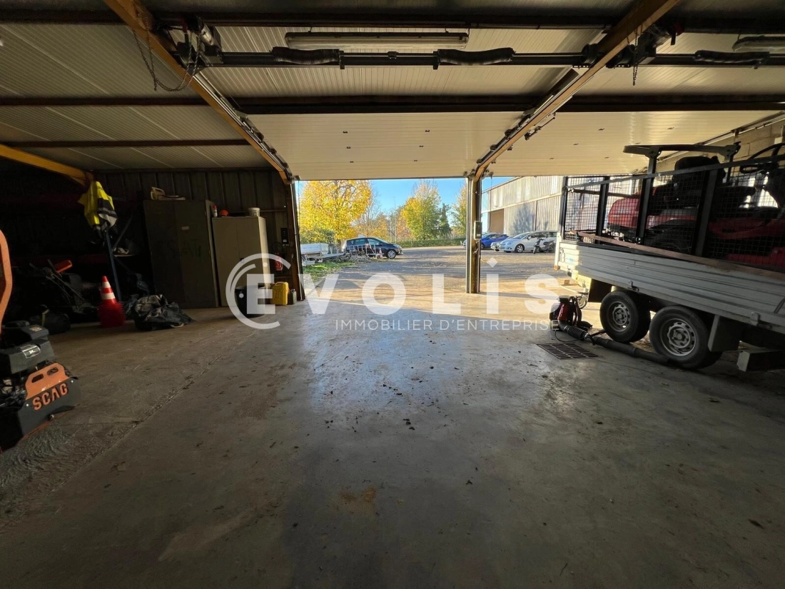 Photo 11 – location Entrepôts / activités	VILLEFRANCHE SUR SAONE (69400)