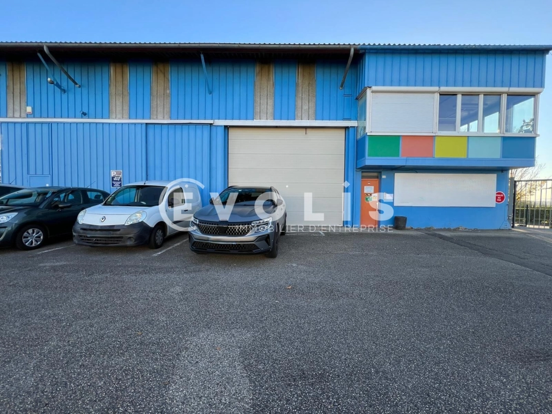 Photo 2 – location Entrepôts / activités	VILLEFRANCHE SUR SAONE (69400)