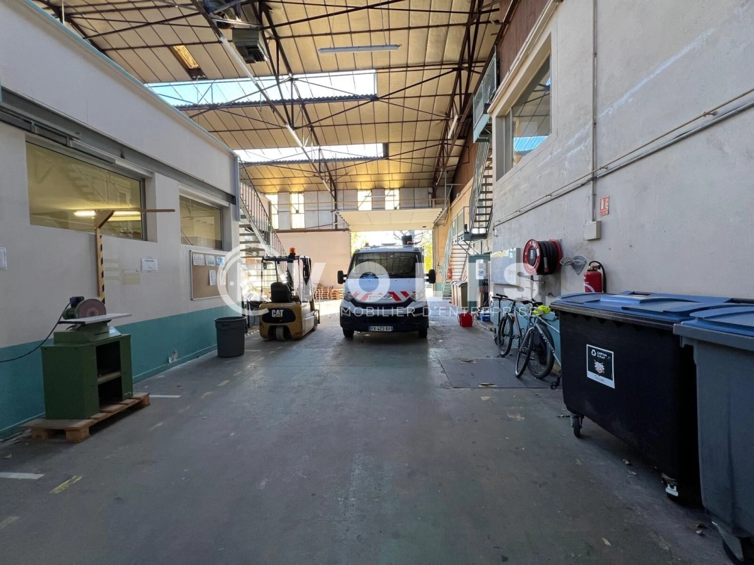 Photo 4 – location Entrepôts / activités	VILLEFRANCHE SUR SAONE (69400)