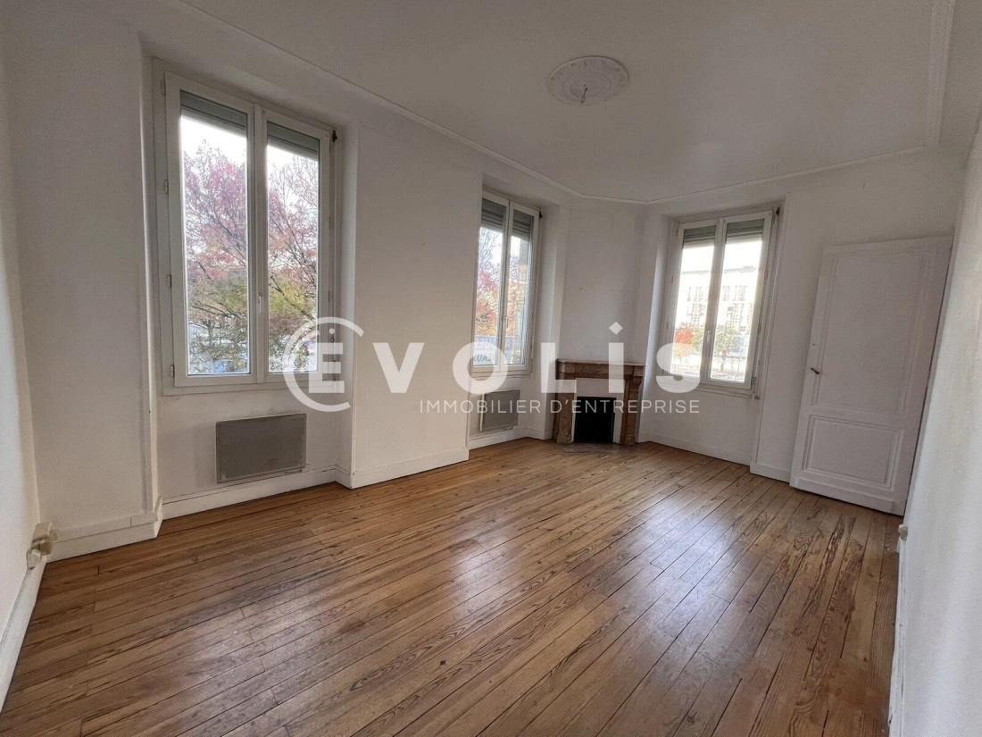 Photo 1 – location bureaux	BORDEAUX (33000)