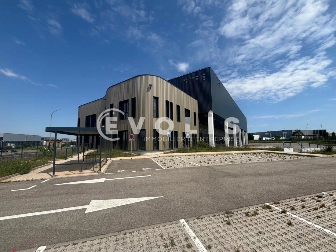 Photo 1 – vente Entrepôts / activités	CORBAS (69960)