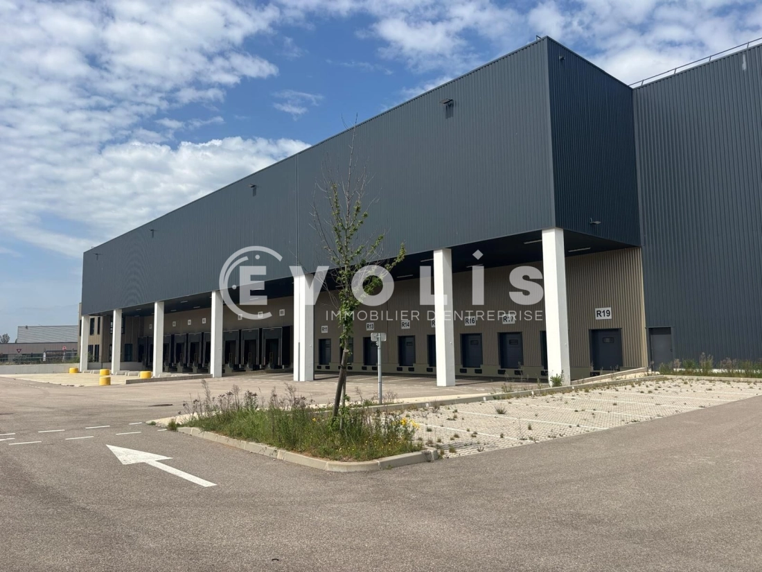 Photo 2 – vente Entrepôts / activités	CORBAS (69960)