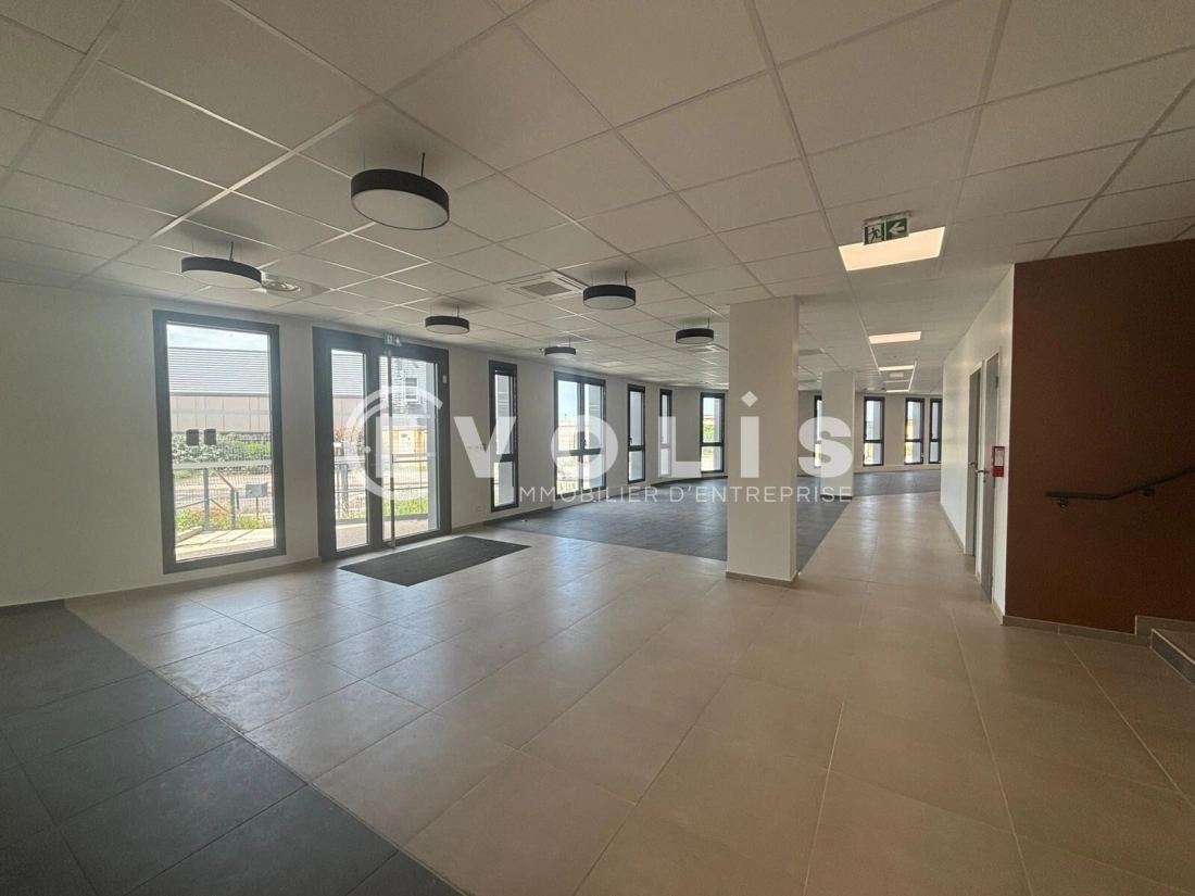 Photo 13 – vente Entrepôts / activités	CORBAS (69960)