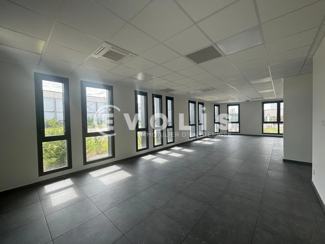 Photo 14 – vente Entrepôts / activités	CORBAS (69960)