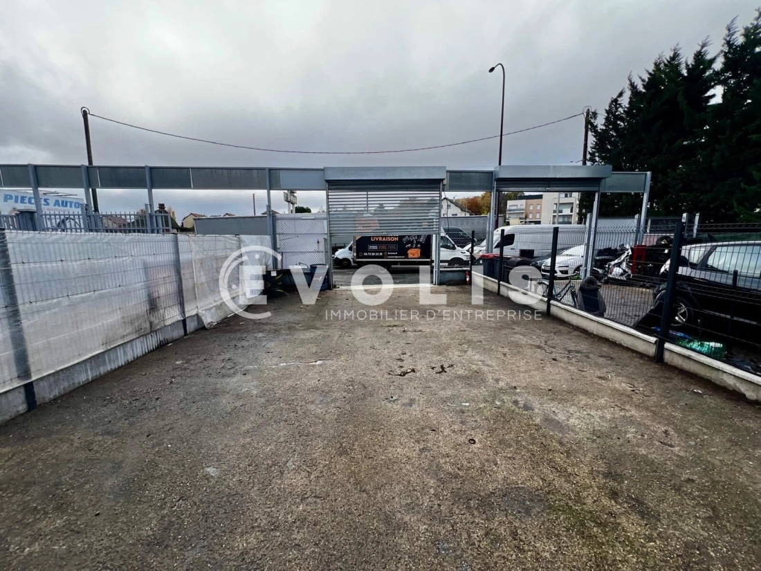 Photo 2 – location Entrepôts / activités	LINAS (91310)