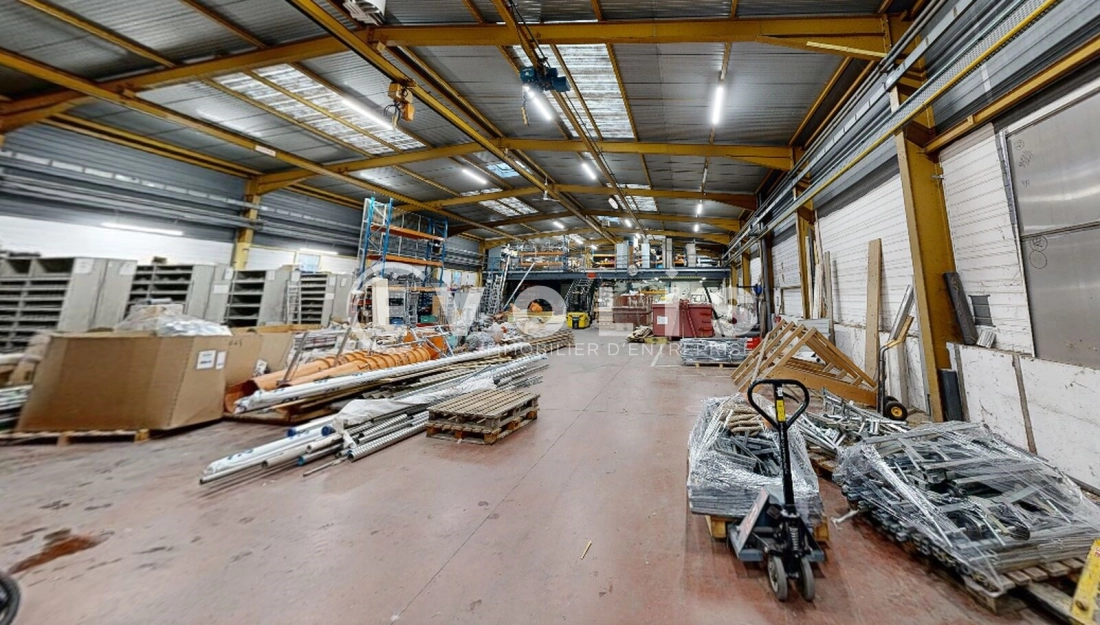 Photo 4 – location Entrepôts / activités	VENISSIEUX (69200)